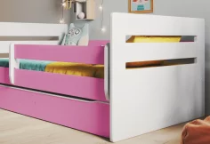 Dětská postel JERY + matrace + úložný prostor
